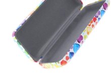 Schickes Hartschalenetui VOYAGE mit modernem Hearts-Motiv...