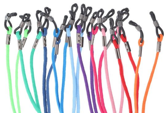 Brillenkordel mit Gummischlaufe für den sicheren Halt der Kinderbrille in Hellblau