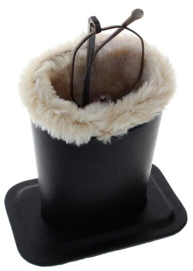 Hübsches Tischetui für Ihre Brille mit Plüschfutter und schwarzem Kunstleder