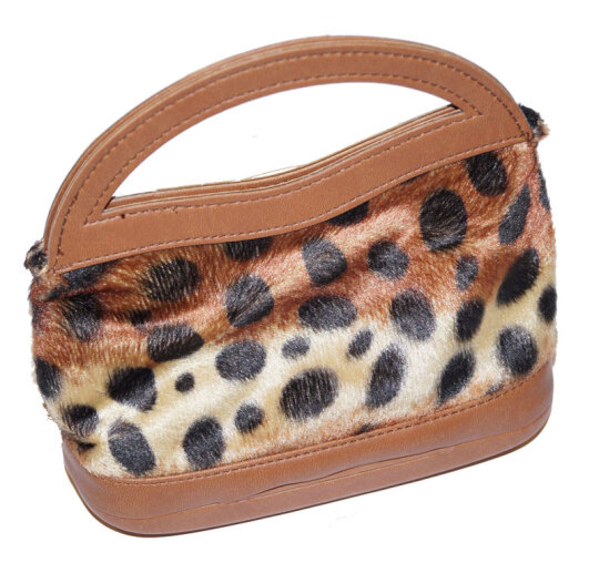 Handtasche aus Fellimitat mit Brillenetui in Braun