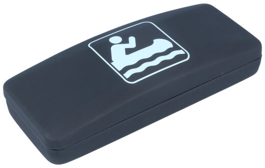 Schwarzes Hartschalen-Brillenetui mit Kanu-Symbol und Softtouch-Oberfläche