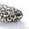 Weiches Hartschalen-Brillenetui "Leo" mit flauschigem Fellimitat im Leoparden-Muster in Beige